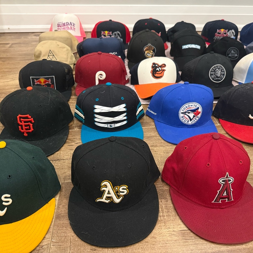 Lot - Hat Collection (36)